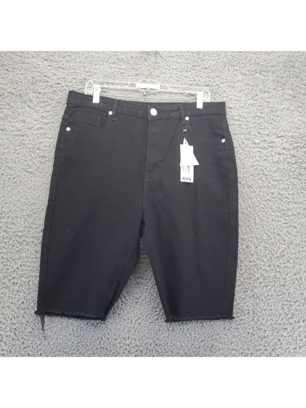 Boohoo Shorts Womens 12 Black High Rise Stretch Cycling Denim Style *NWT*